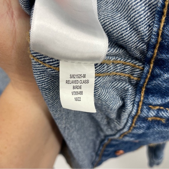 Old Navy Light Wash Blue Distressed Relaxed Classic birdie Denim Jean Jacket S - Picture 4 of 7